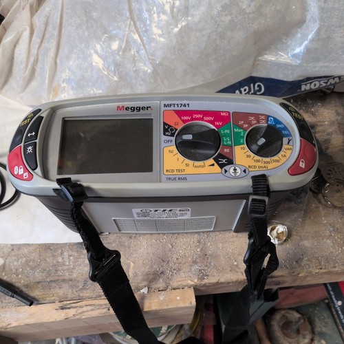Megger mft1741 multi - mft1741, multi-function